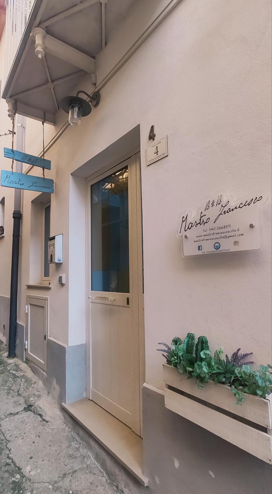 B&B Mastro Francesco Шила Екстериор снимка
